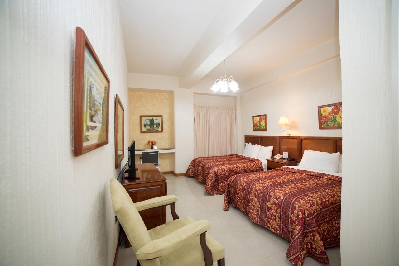 Hotel Anna Inn Olintepeque Екстер'єр фото