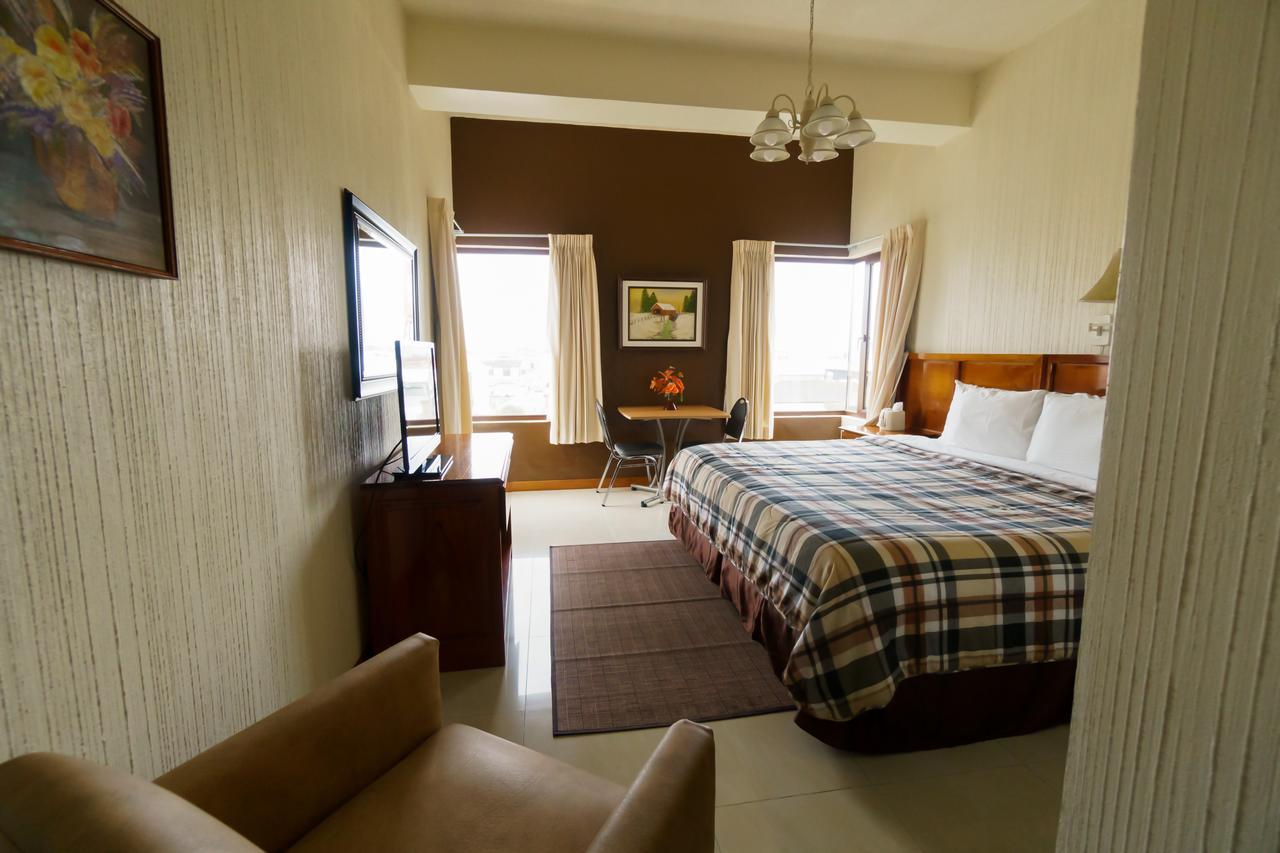 Hotel Anna Inn Olintepeque Екстер'єр фото