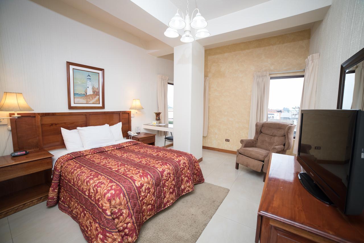 Hotel Anna Inn Olintepeque Екстер'єр фото