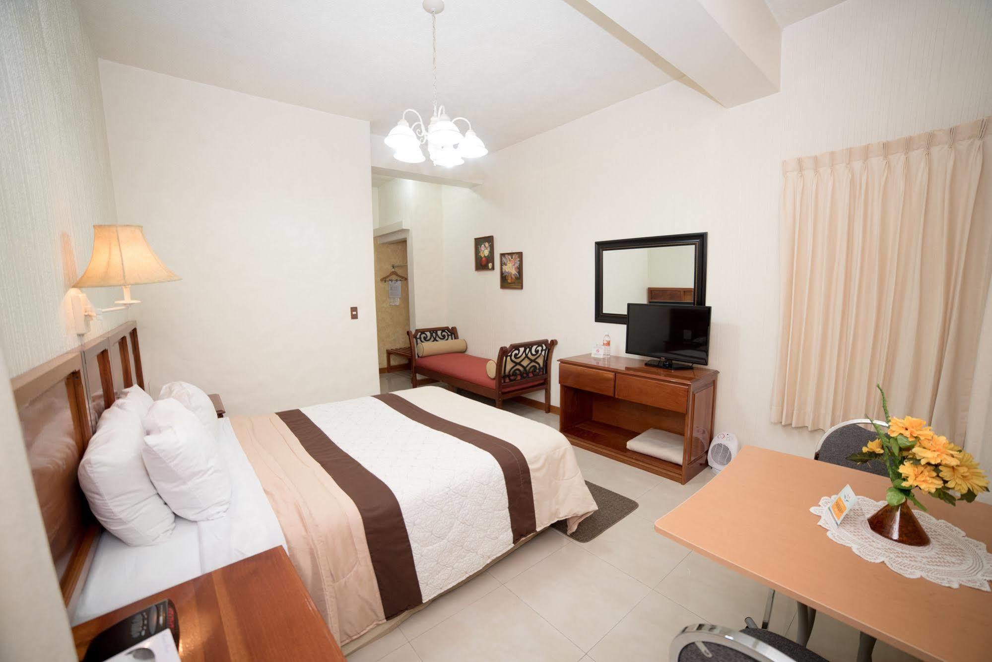 Hotel Anna Inn Olintepeque Екстер'єр фото