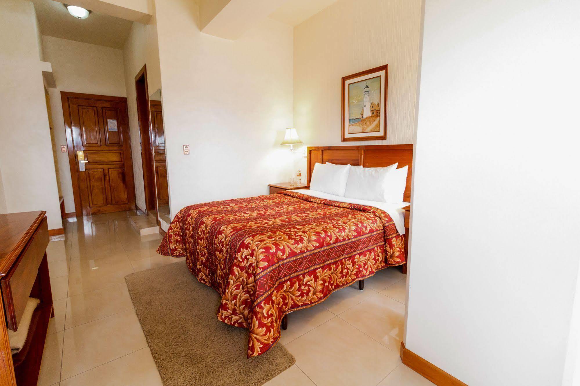 Hotel Anna Inn Olintepeque Екстер'єр фото